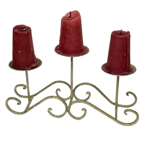 Brass Candle Holder/Display Center Piece - Picture 1 of 4